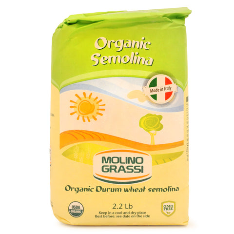 Bag of Molino Grassi Organic Semolina on a white background