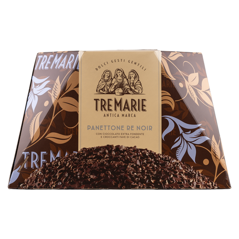 Packaged Panettone Re Noir from Tremarie on a white background